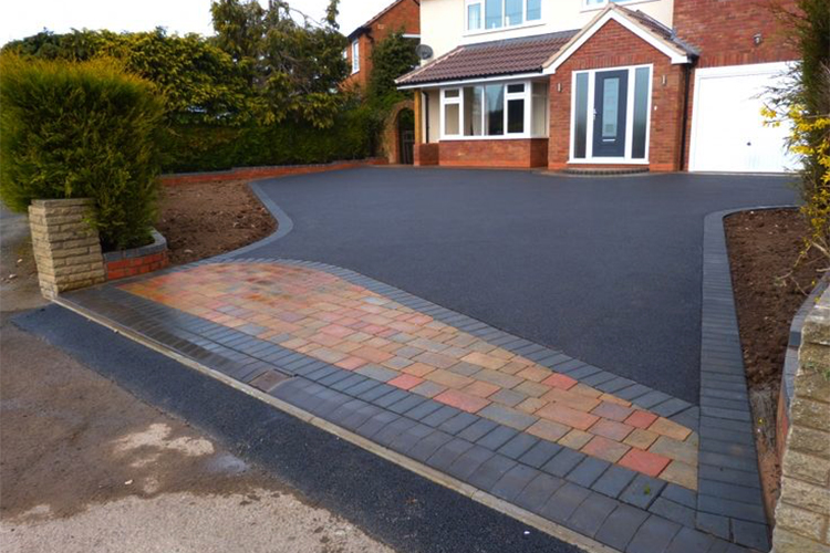 JT Contractors - Tarmac Surfacing Essex