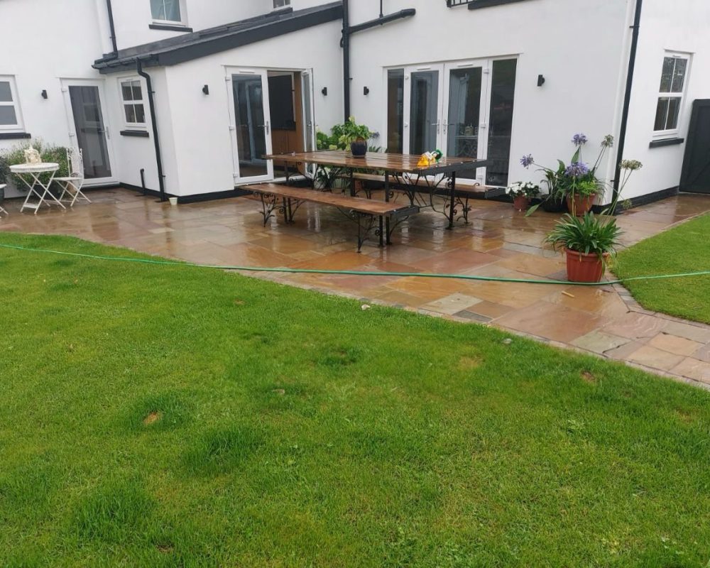 JT Contractors - Raj Green Riven Edge