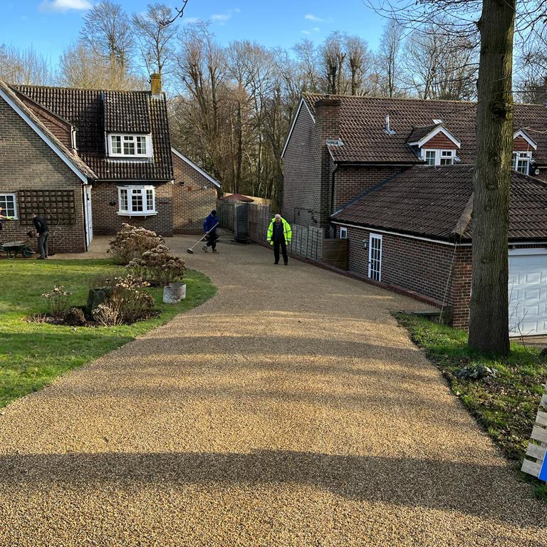 JT Contractors - Tar & Chip Driveways Essex