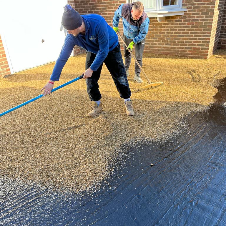 JT Contractors - Tar & Chip Driveways Essex